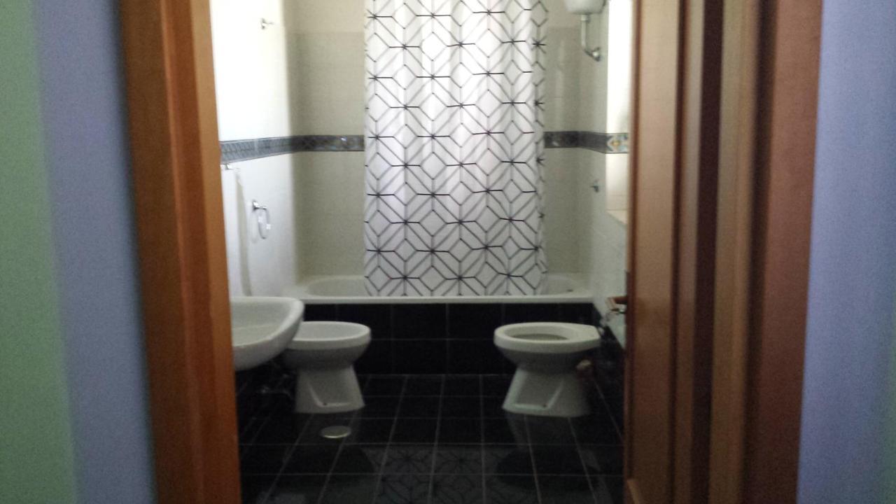 アモロージ Nerium House Relax Bed & Breakfast エクステリア 写真